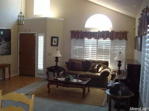 2911 Tamarind Ct, Antelope, CA 95843 photo 12