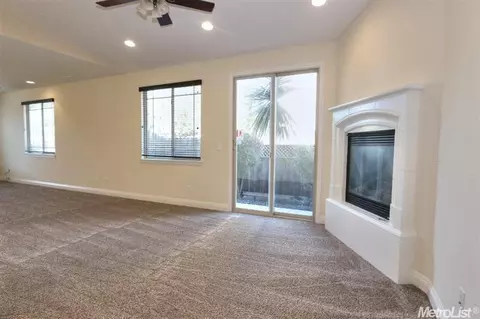 6012 Odelia Ln, Carmichael, CA 95608 photo 3
