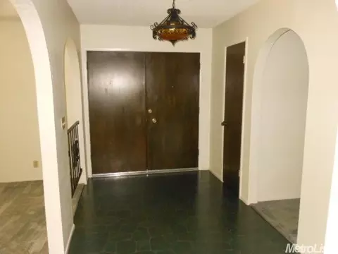 5525 Arden Way, Carmichael, CA 95608 photo 8