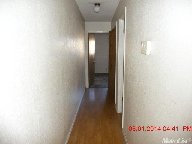 912 Ebbetts Ave, Manteca, CA 95337 photo 9