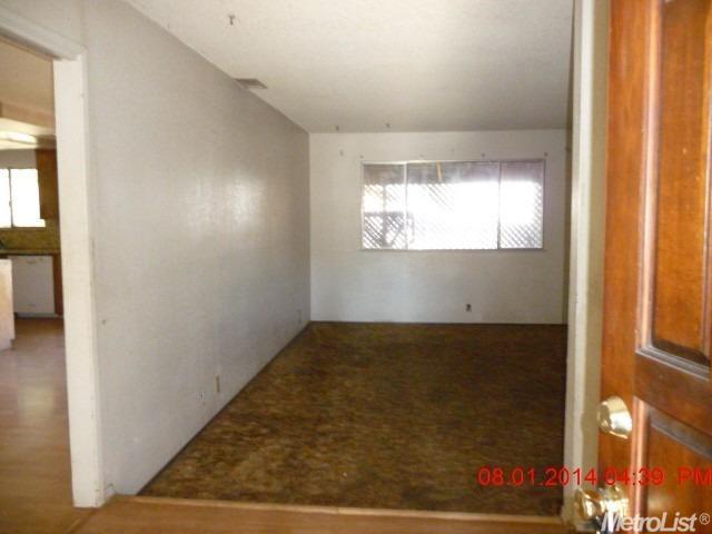 912 Ebbetts Ave, Manteca, CA 95337 photo 5