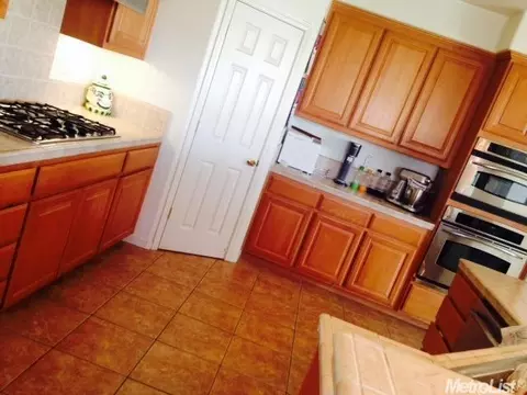 7860 Zilli Dr, Tracy, CA 95304 photo 15