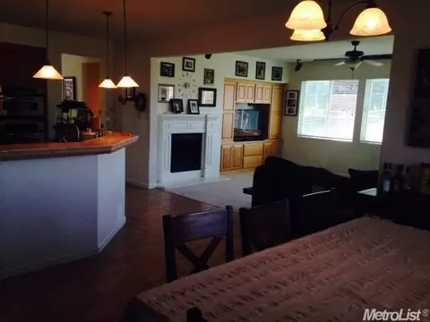 7860 Zilli Dr, Tracy, CA 95304 photo 25