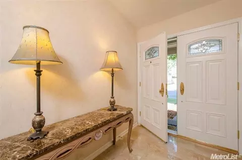 4770 Rustic Oak Way, Carmichael, CA 95608 photo 5