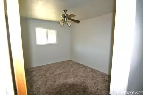 1020 Annapolis Ave, Modesto, CA 95350 photo 9