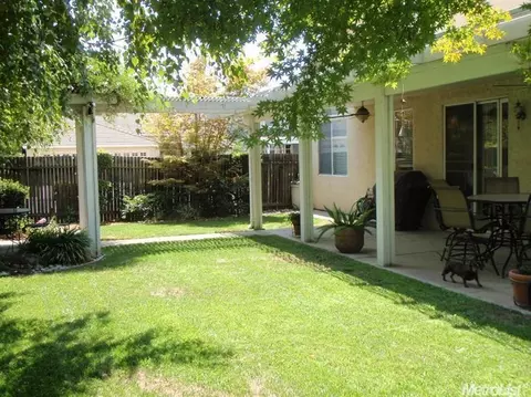 2344 Meadowbrook Dr, Lodi, CA 95242 photo 23