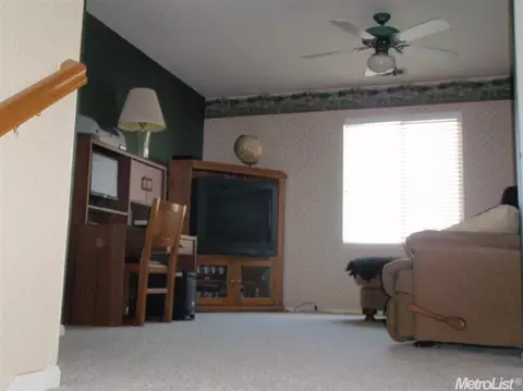 2344 Meadowbrook Dr, Lodi, CA 95242 photo 9