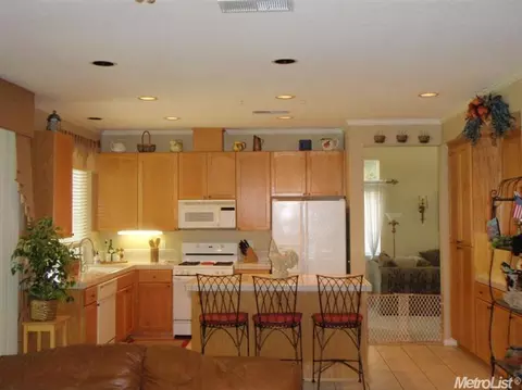 2344 Meadowbrook Dr, Lodi, CA 95242 photo 6