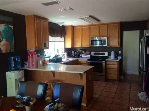 424 N Walnut Ave, Manteca, CA 95336 photo 8