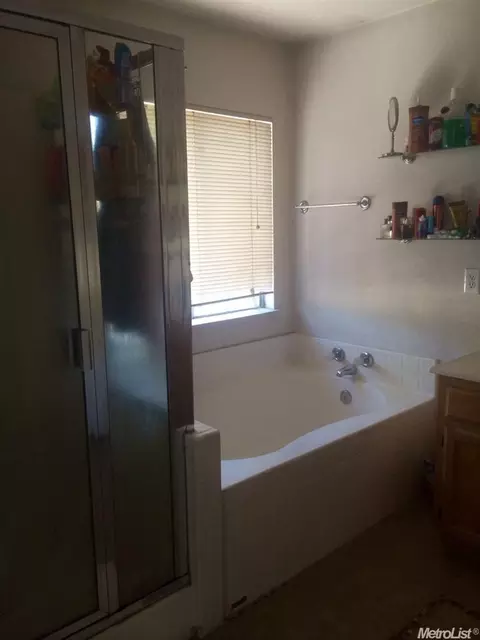 424 N Walnut Ave, Manteca, CA 95336 photo 21