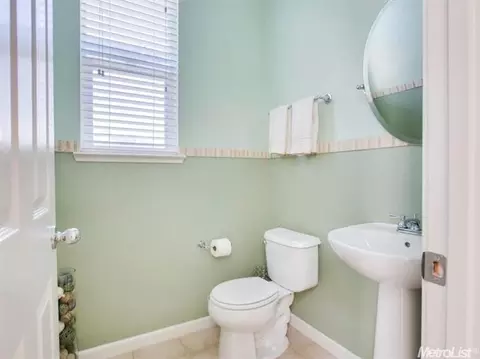 1760 Image, Manteca, CA 95337 photo 8