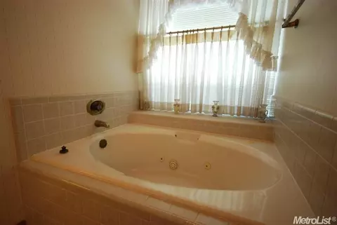 2517 Manor Oak Dr, Modesto, CA 95355 photo 11