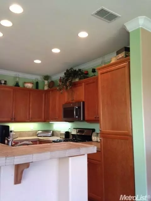 1681 E Springer Dr, Turlock, CA 95382 photo 3