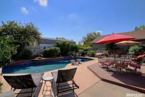 3116 Kobrock Way, Carmichael, CA 95608 photo 2