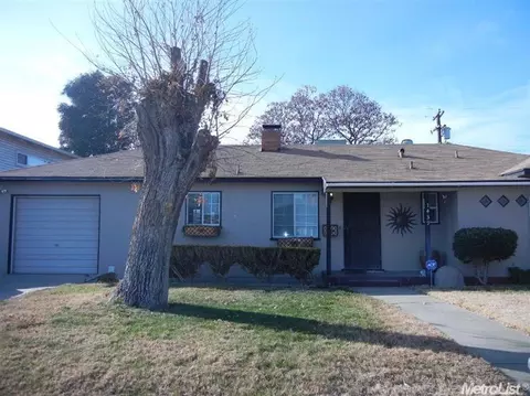 1439 Kent Way, Modesto, CA 95355 photo 1