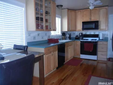 1439 Kent Way, Modesto, CA 95355 photo 2