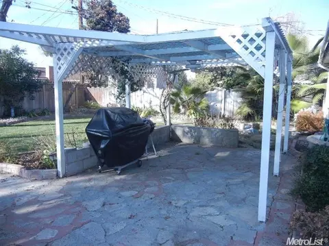 1439 Kent Way, Modesto, CA 95355 photo 4