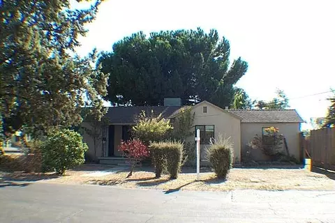 1316 El Vecino Ave, Modesto, CA 95350 photo 1