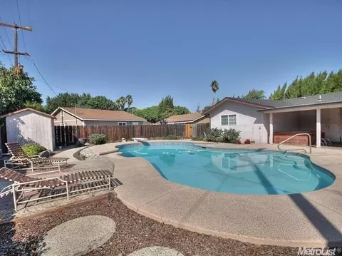 1829 Hunt Ave, Modesto, CA 95350 photo 14