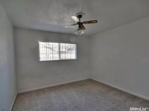 1829 Hunt Ave, Modesto, CA 95350 photo 6