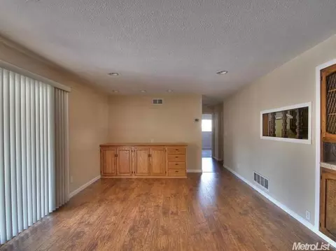 1829 Hunt Ave, Modesto, CA 95350 photo 3