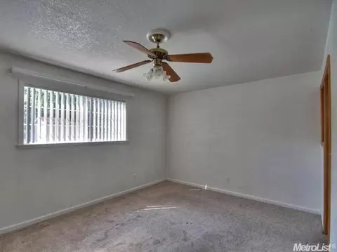 1829 Hunt Ave, Modesto, CA 95350 photo 8