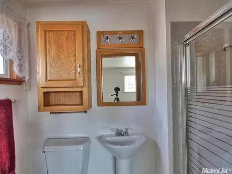 1829 Hunt Ave, Modesto, CA 95350 photo 9