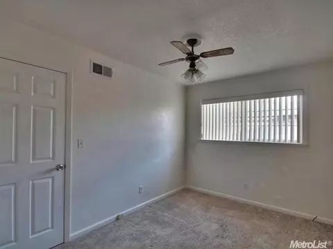 1829 Hunt Ave, Modesto, CA 95350 photo 7