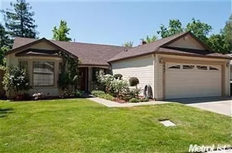 3447 Grant Park Dr, Carmichael, CA 95608 photo 1