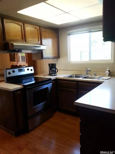 5035 3rd St, Rocklin, CA 95677 photo 4