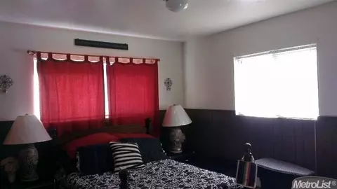 735 E Los, Los Banos, CA 93635 photo 10