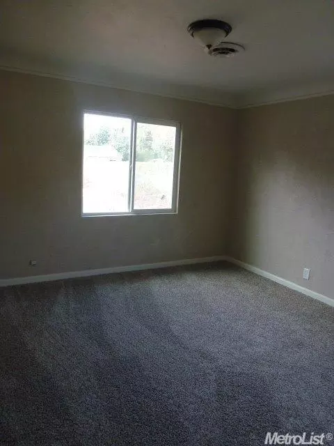 924 Elm Ave, Modesto, CA 95351 photo 10