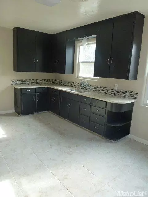 924 Elm Ave, Modesto, CA 95351 photo 6