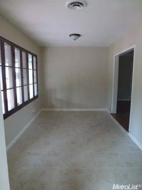 924 Elm Ave, Modesto, CA 95351 photo 5