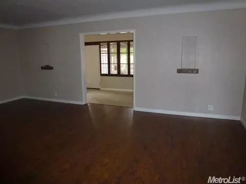 924 Elm Ave, Modesto, CA 95351 photo 4