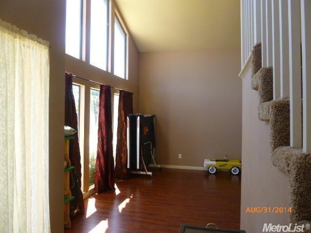 3617 Drakeshire Dr, Modesto, CA 95356 photo 2