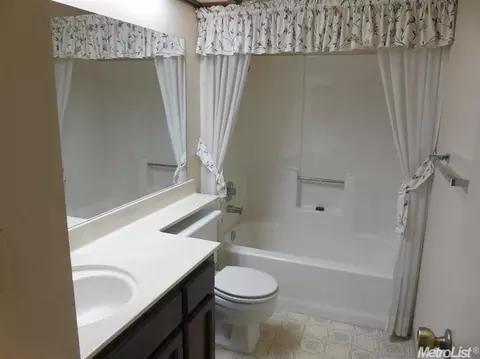 3601 Thomas More Way, Modesto, CA 95356 photo 11