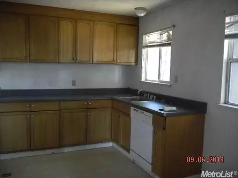 570 Bernell Ave, Turlock, CA 95380 photo 5