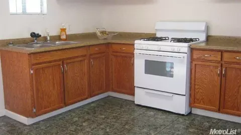 407 Empire Ave, Modesto, CA 95354 photo 13