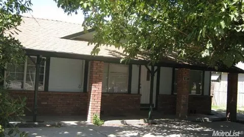 407 Empire Ave, Modesto, CA 95354 photo 3
