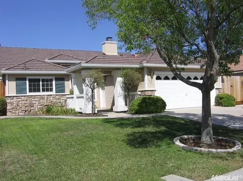 1007 Lourence Dr, Tracy, CA 95376 photo 1