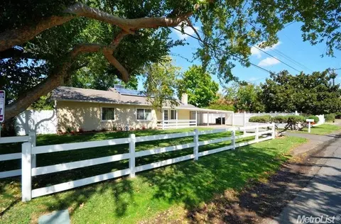 5301 Robertson Ave, Carmichael, CA 95608 photo 2
