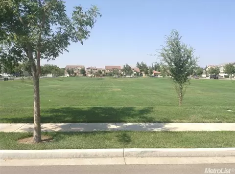 550 Mesquite Dr, Patterson, CA 95363 photo 8