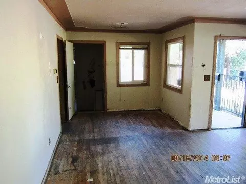 944 Ramona Ave, Modesto, CA 95350 photo 2