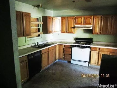 944 Ramona Ave, Modesto, CA 95350 photo 4