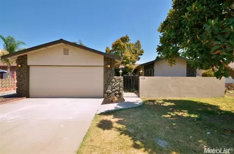 1938 Robin Dr, Ceres, CA 95307 photo 1