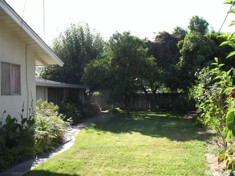 909 E Rumble, Modesto, CA 95350 photo 4