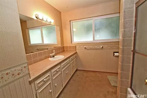 909 E Rumble, Modesto, CA 95350 photo 14