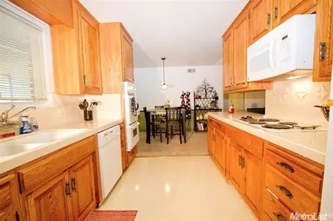909 E Rumble, Modesto, CA 95350 photo 8