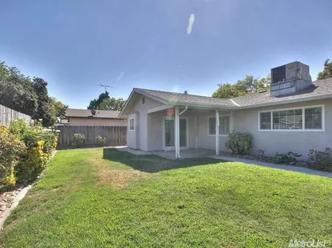 1109 Ferrari, Modesto, CA 95356 photo 9
